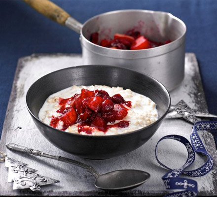 Creamy porridge with spiced apple & cranberry