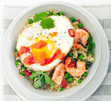 Thai fried rice with prawns & peas