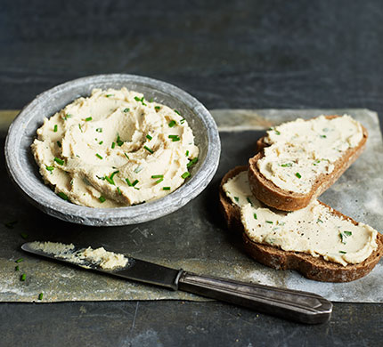 Vegan cashew cream cheese