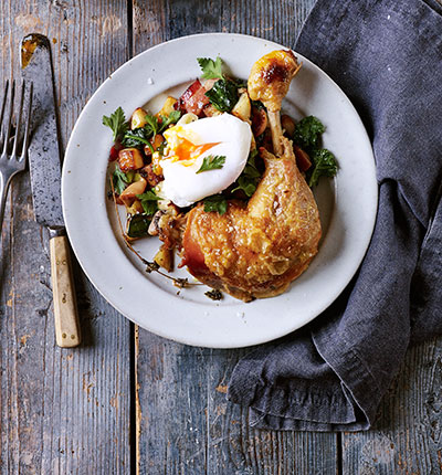 Confit chicken legs with potato hash & poached egg