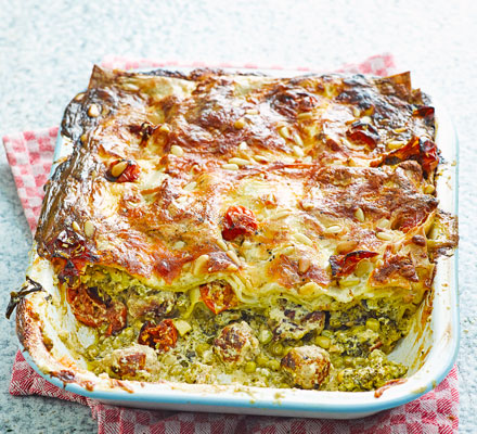 Pea, pesto & sausage lasagne