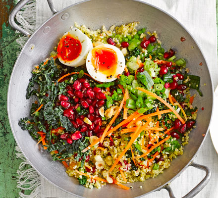 Kale & bulgur tabbouleh with yogurt dressing