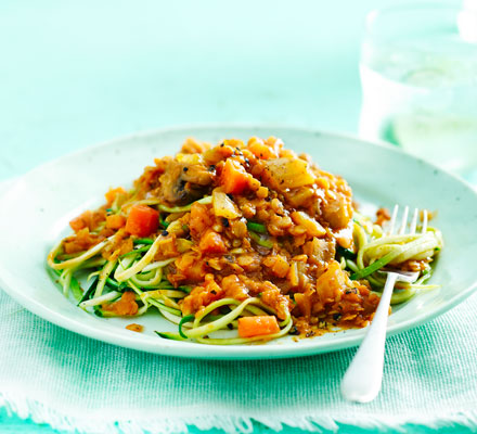 Lentil ragu with courgetti