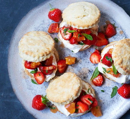 Pimm’s scones