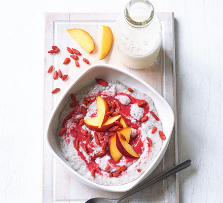 Raspberry ripple chia pudding