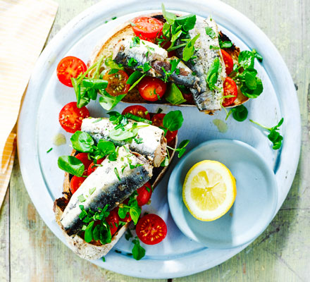 Sardines & tomatoes on toast