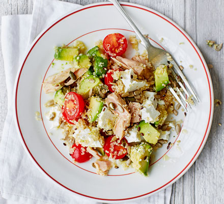 Tuna, avocado & quinoa salad