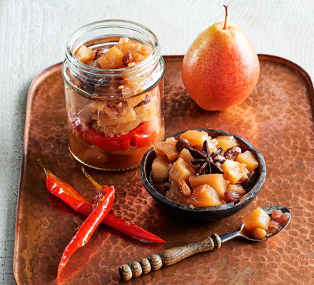 Spiced pear chutney