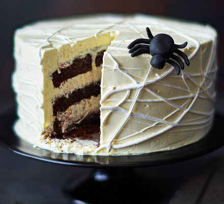 Spider’s web cake