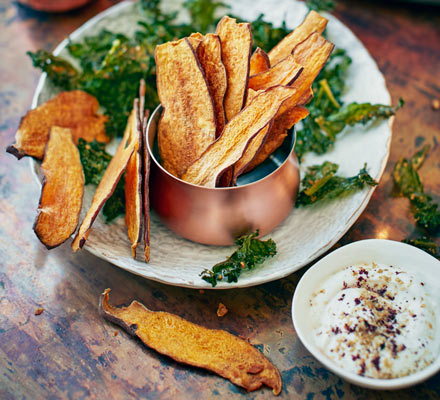 Sweet potato and kale crisps with garlicky dip