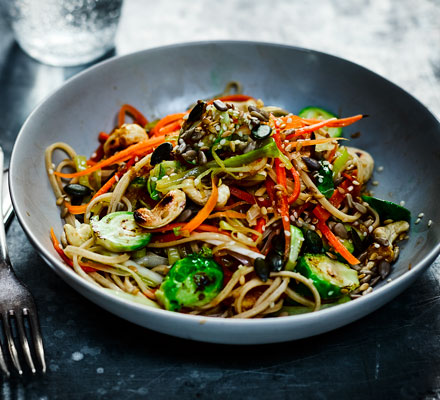 Sesame noodles with leeks & sprouts