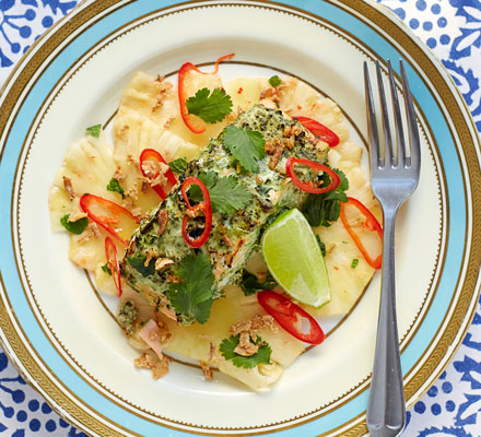 Green salmon with pineapple & tamarind salad