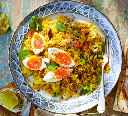 Smoked mackerel kedgeree with soft-boiled eggs