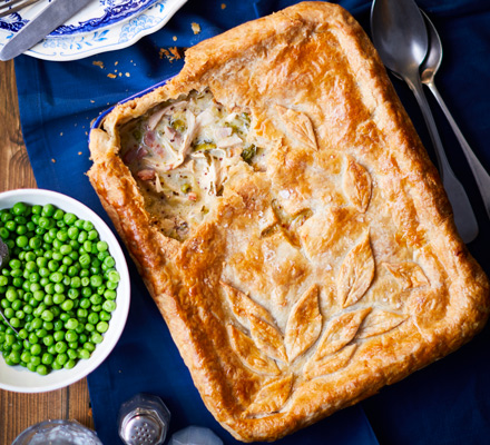 Roast chicken pie