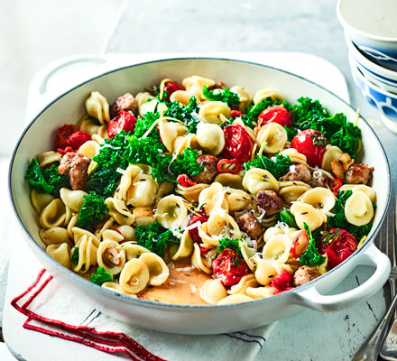 Sausage, kale & chilli pasta