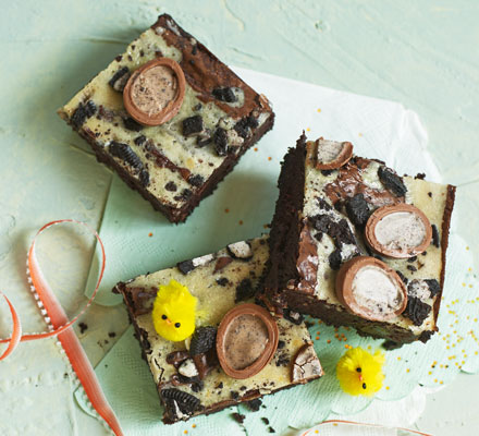 Oreo egg cheesecake brownies