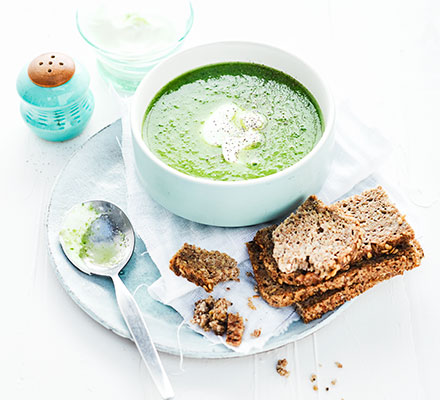 Cucumber, pea & lettuce soup