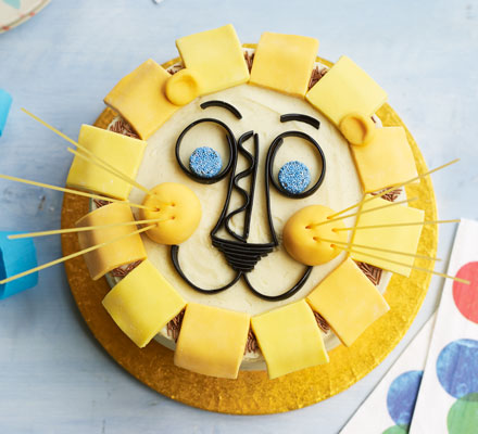 Happy lion birthday cake