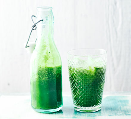 Cucumber, apple & spinach juice