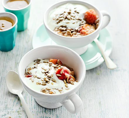 Pink barley porridge with vanilla yogurt