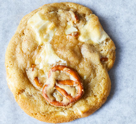 White chocolate & pretzel cookies