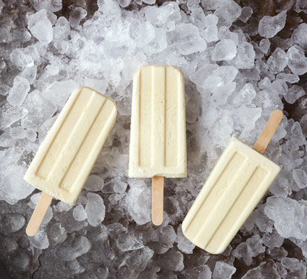 Cereal milk ice lollies