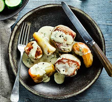 Slow cooker pork fillet with apples