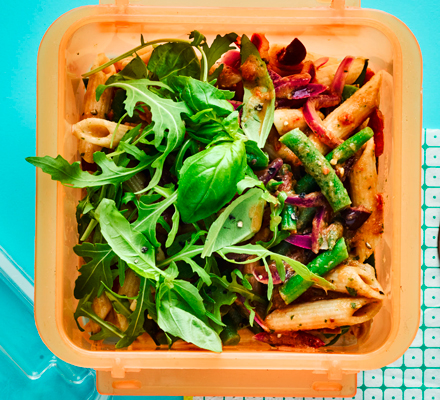 Green bean & penne salad with tomato and olive dressing