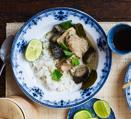 Slow cooker Thai chicken curry