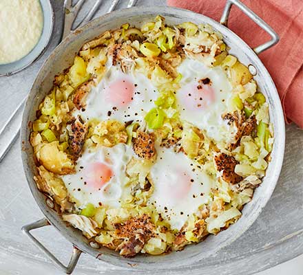 Smoked mackerel & leek hash with horseradish