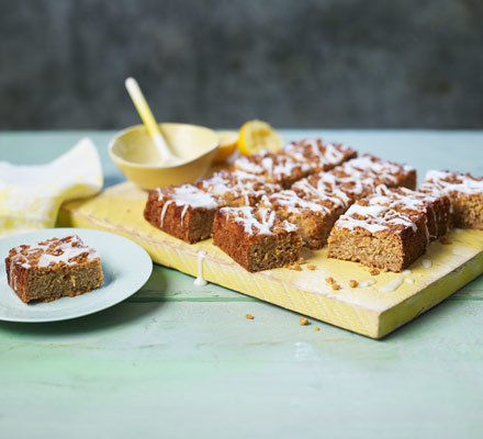 Lemon drizzle flapjacks