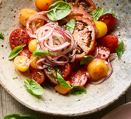 Salted tomato salad