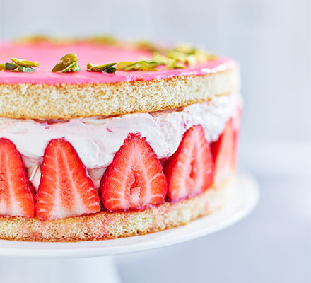 Strawberry & elderflower gateau