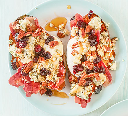 Sweet potato jacket with blue cheese, bacon, pecans & cranberries