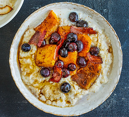 Maple squash, bacon & blueberry porridge topper