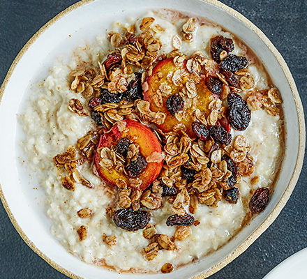 Plum, raisin & granola porridge topper