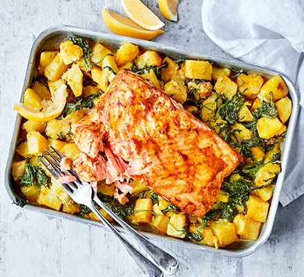 Spiced salmon with traybaked sag aloo