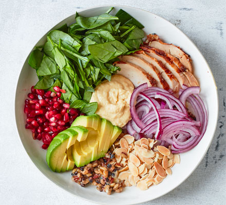 Quick chicken hummus bowl