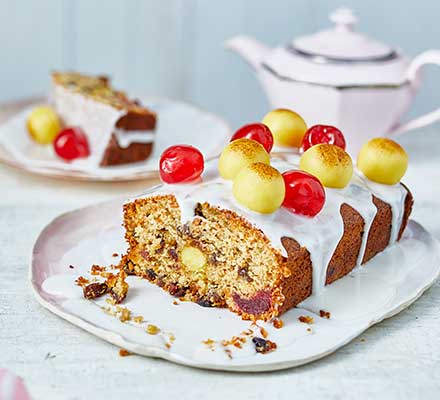 Simnel loaf cake