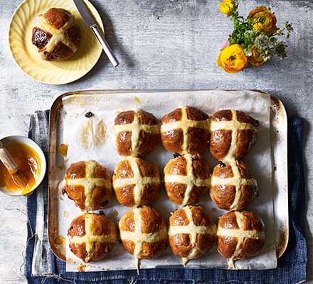 Vegan hot cross buns