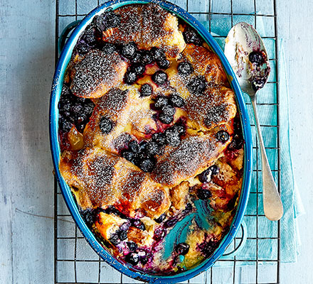 Blueberry & lemon croissant bake