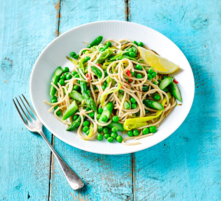 Asparagus & lemon spaghetti with peas