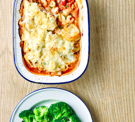 Cheesy seafood bake