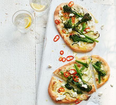 Broccoli & goat’s cheese pizzettes