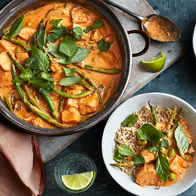 Thai red curry with quick pickled cucumber