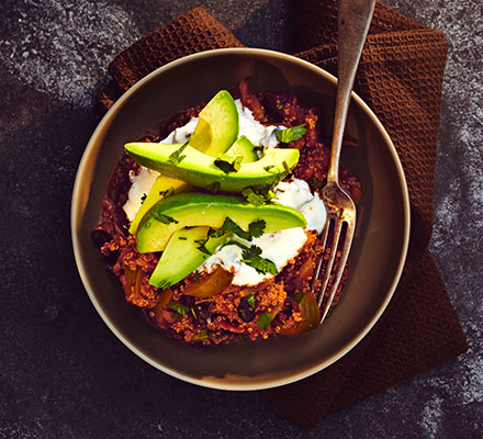 Quinoa chilli with avocado & coriander