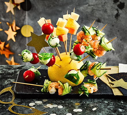 Easy hedgehog canapé skewers