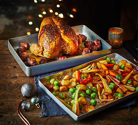 Two-tray Christmas dinner