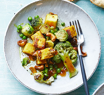 Spiced broccoli, paneer & peas with garam masala cashews