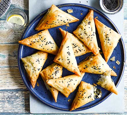 Feta, date & spinach pastries